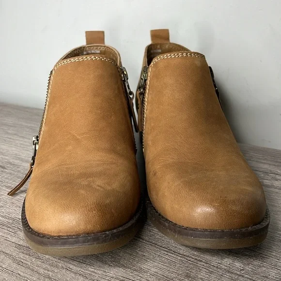 NWOT Hush Puppies Mazin Cayto Ankle Boot size 7 - Picture 3 of 8